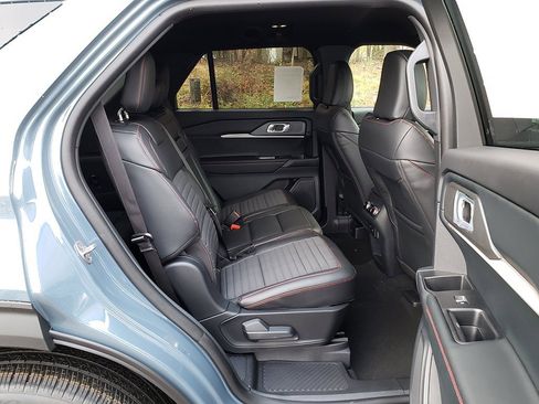 New 2026 Ford Explorer ST-Line w/ ST-Line Street Pack image 16