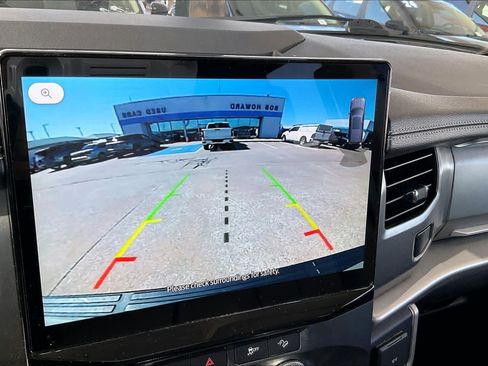 Used 2024 Ford Expedition Max XLT image 26