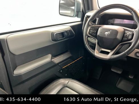 Used 2023 Ford Bronco Badlands w/ Sasquatch Package AWD/4WD image 11