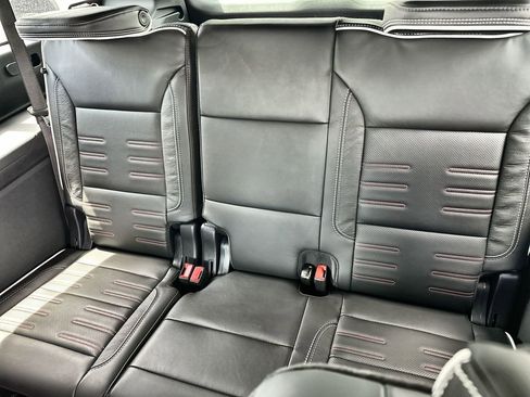 New 2026 GMC Yukon XL AT4 Ultimate w/ LPO, Floor Liner Package image 18