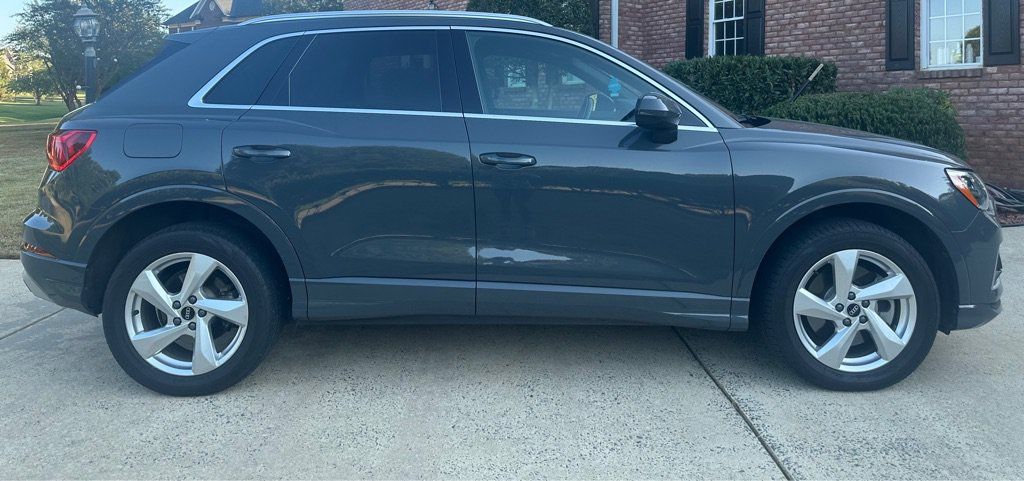 Used 2021 Audi Q3 2.0T Premium AWD/4WD image 2