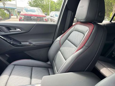 New 2026 Chevrolet Equinox RS w/ Convenience Package III AWD/4WD image 18