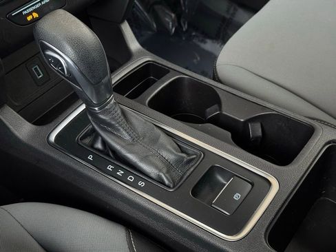 Used 2019 Ford Escape S image 32