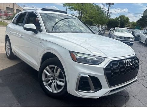 Used 2023 Audi Q5 2.0T Premium w/ Convenience Package AWD/4WD image 1