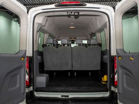Used 2019 Ford Transit 350 XL image 9