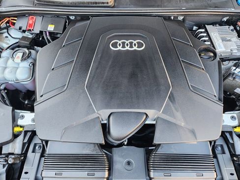 Used 2019 Audi Q8 Prestige w/ Year 1 Package image 17