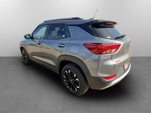 Used 2021 Chevrolet TrailBlazer LT w/ Convenience Package image 9