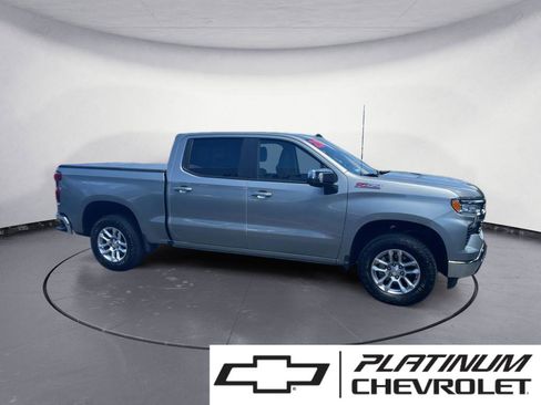 Used 2025 Chevrolet Silverado 1500 LT w/ Z71 Off-Road Package image 1