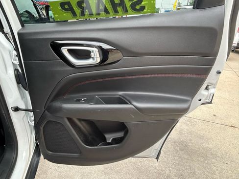 Used 2022 Jeep Compass Trailhawk AWD/4WD image 14
