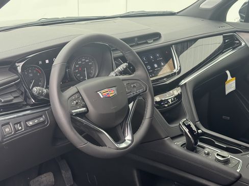 New 2025 Cadillac XT6 Premium Luxury w/ Technology Package image 15