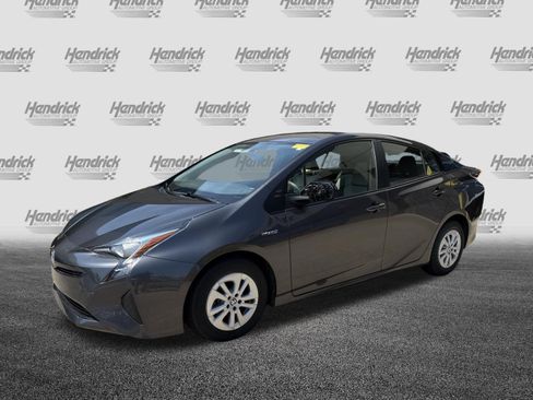 Used 2016 Toyota Prius Two FWD image 5