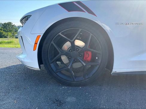 Used 2018 Chevrolet Camaro LS RWD image 2