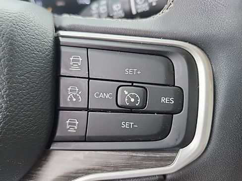 Used 2023 Jeep Wagoneer Series III w/ Preferred Equipment Group image 36