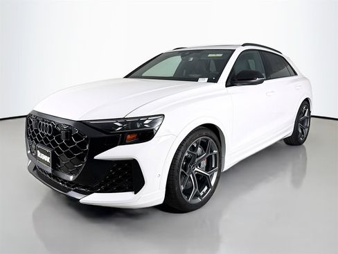 New 2025 Audi RS Q8 performance image 3