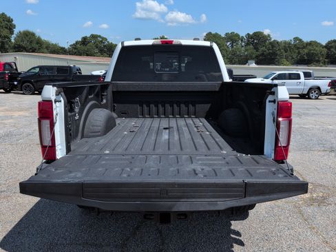 Used 2022 Ford F350 King Ranch w/ King Ranch Ultimate Package AWD/4WD image 11