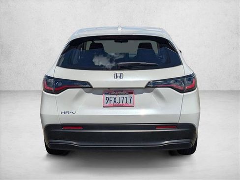 Certified 2023 Honda HR-V LX image 6