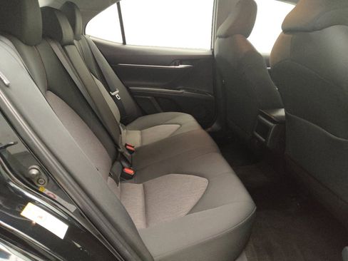 Used 2018 Toyota Camry LE w/ Convenience Package FWD image 19