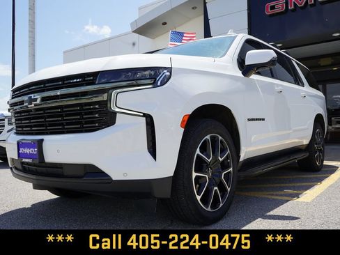 Used 2022 Chevrolet Suburban RST w/ Sport Performance Package AWD/4WD image 4