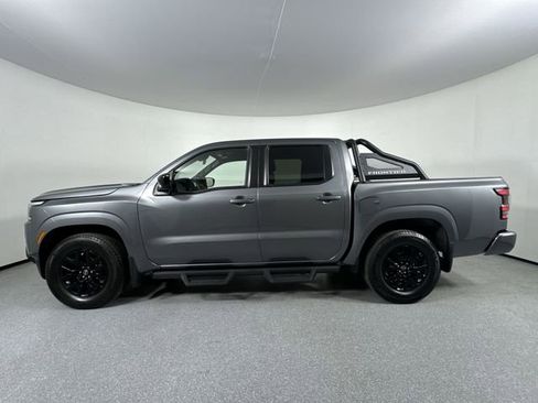 Used 2023 Nissan Frontier SV w/ Midnight Edition Package image 2