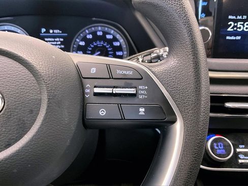 Used 2023 Hyundai Sonata SEL w/ Cargo Package image 17