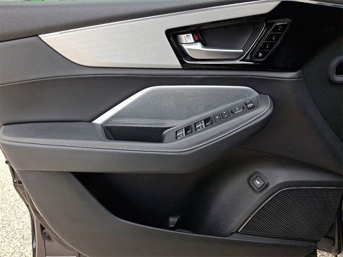 Used 2025 Acura MDX w/ Technology Package image 14