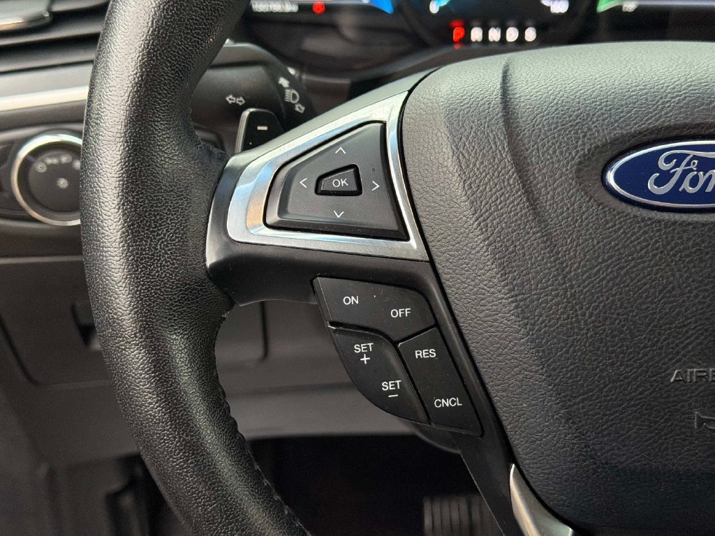 Used 2016 Ford Edge SEL w/ Equipment Group 201A AWD/4WD image 31