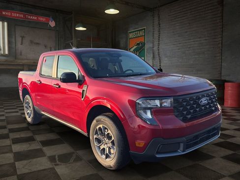 New 2026 Ford Maverick XLT w/ XLT Luxury Package AWD/4WD image 2