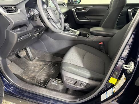 Used 2022 Toyota RAV4 XLE w/ Convenience Package AWD/4WD image 10