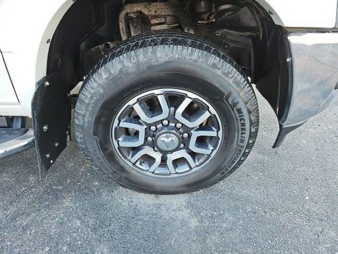 Used 2022 RAM 3500 Limited w/ Rambox Utility Group image 10