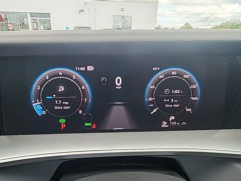 Certified 2025 Volkswagen Tiguan SE R-Line AWD/4WD image 14
