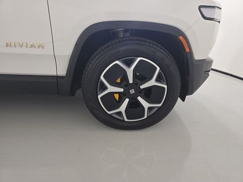 Used 2024 Rivian R1S Adventure Quad AWD/4WD image 11
