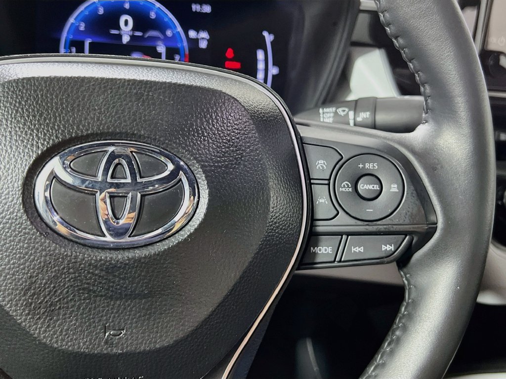 Used 2026 Toyota Corolla SE FWD image 17