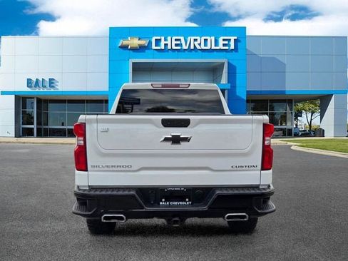 Used 2021 Chevrolet Silverado 1500 Custom Trail Boss w/ Safety Confidence Package AWD/4WD image 4