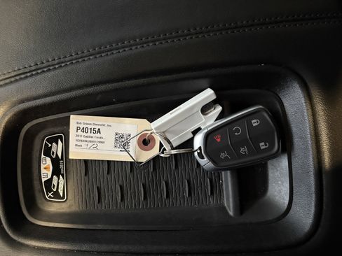 Used 2017 Cadillac Escalade Luxury image 24