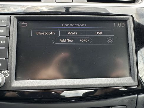 Used 2019 Nissan Sentra SV FWD image 61