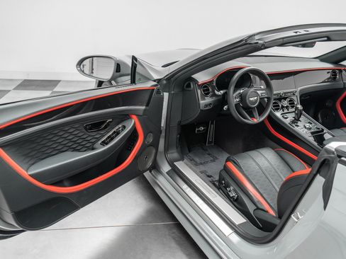 Used 2025 Bentley Continental GT Speed AWD/4WD image 23