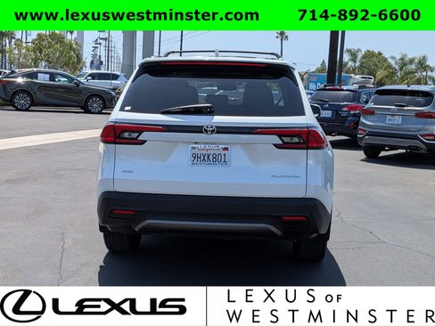 Used 2024 Toyota Grand Highlander AWD image 10