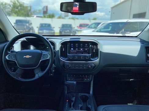 Used 2019 Chevrolet Colorado Z71 AWD/4WD image 25