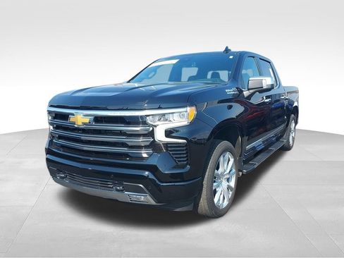Used 2026 Chevrolet Silverado 1500 High Country w/ High Country Premium Package AWD/4WD image 4