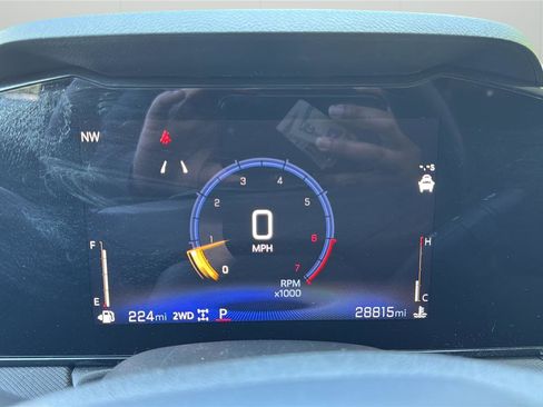 Used 2025 Chevrolet TrailBlazer LT AWD/4WD image 15
