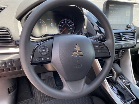 New 2026 Mitsubishi Eclipse Cross LE AWD/4WD image 12