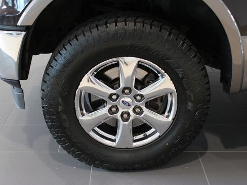 Used 2018 Ford F150 Lariat w/ Equipment Group 502A Luxury AWD/4WD image 30