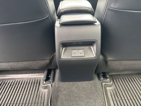 Used 2024 Toyota Corolla XLE image 23
