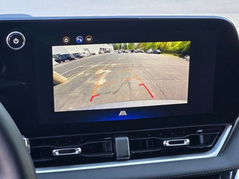 Certified 2025 Chevrolet Equinox LT FWD image 26