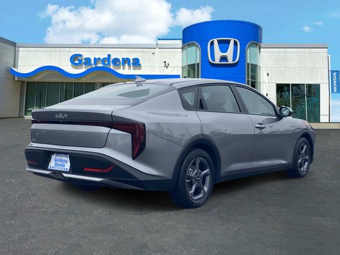 Used 2025 Kia K4 FWD image 6