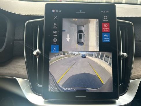 Used 2025 Volvo XC90 B6 Plus AWD/4WD image 23