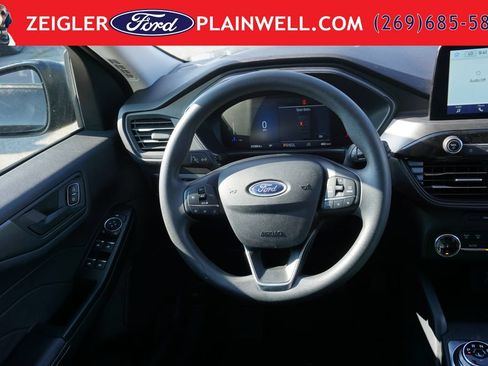 Used 2025 Ford Escape Active AWD/4WD image 13