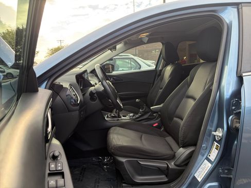 Used 2015 MAZDA MAZDA3 i Touring w/ Technology Package FWD image 11