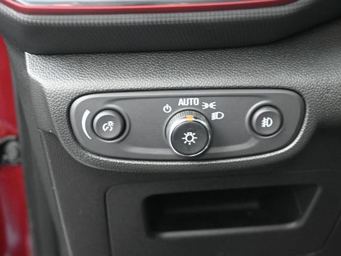 Used 2023 Chevrolet TrailBlazer RS FWD image 16