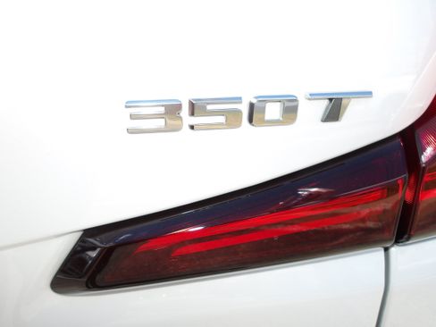 Used 2024 Cadillac XT4 Premium Luxury AWD/4WD image 11